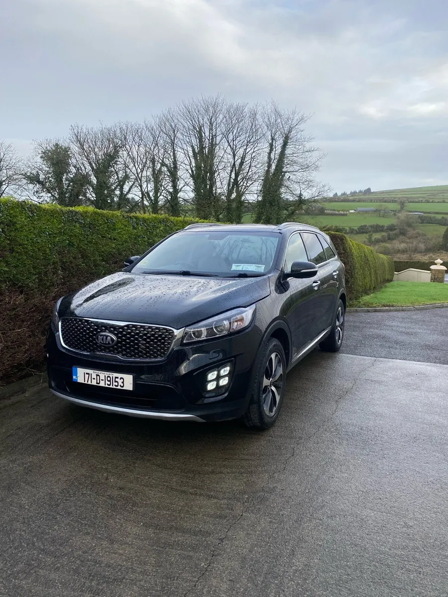 171 Kia Sorento Commercial - Image 1