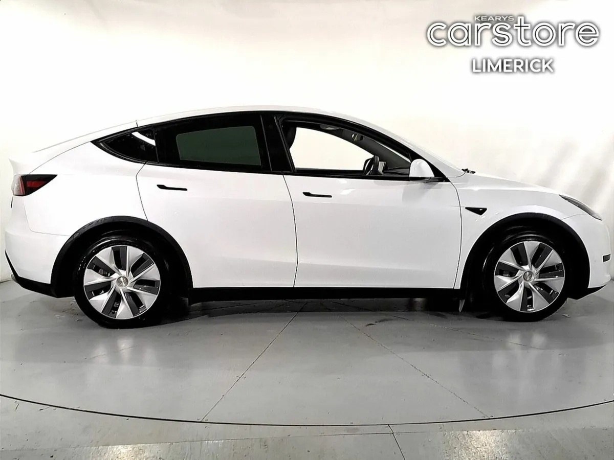 Tesla Model Y RWD BZB3S5T3 5DR AUTO - Image 2