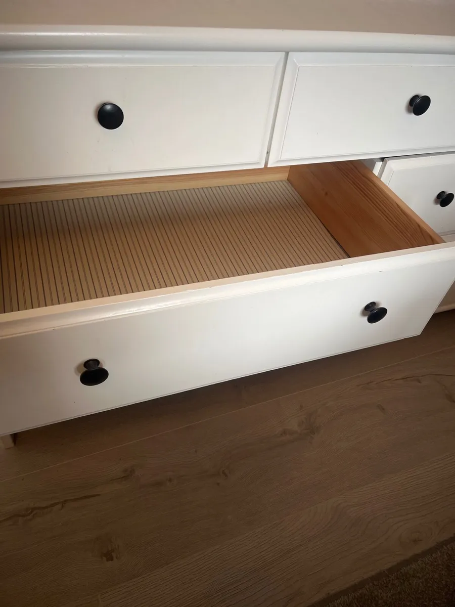 Chest of drawers - Image 2