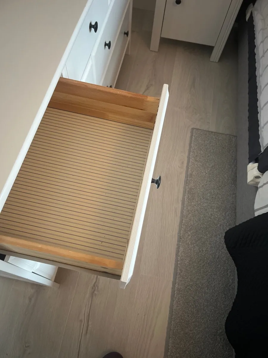 Chest of drawers - Image 3