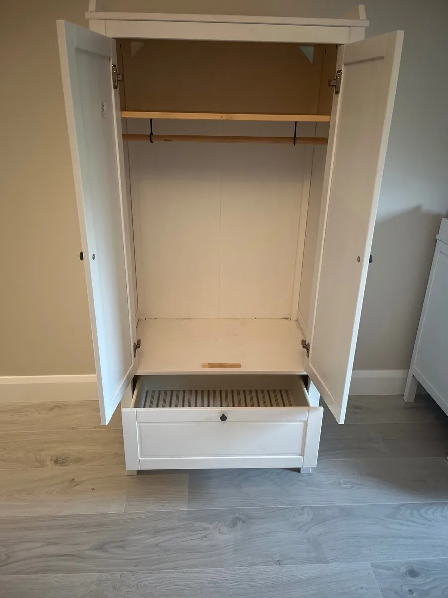 Childs Wardrobe - Image 1