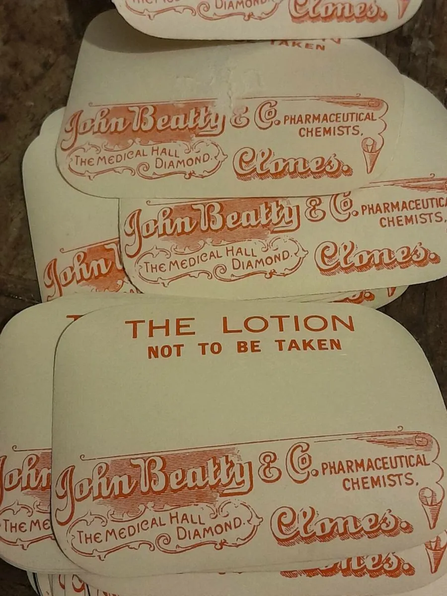 Old Irish chemist label - Image 4