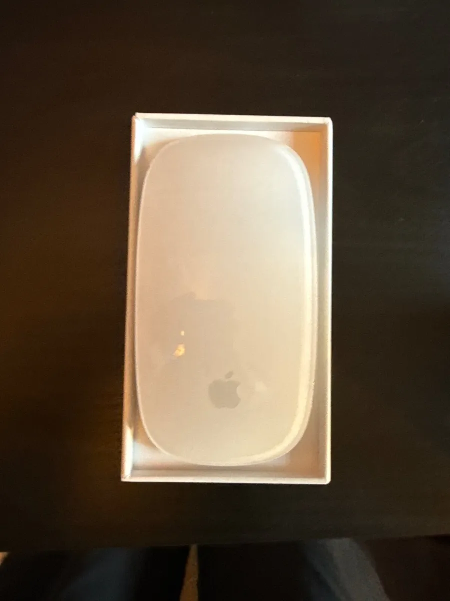 Apple Magic Mouse and Keyboard - Image 2