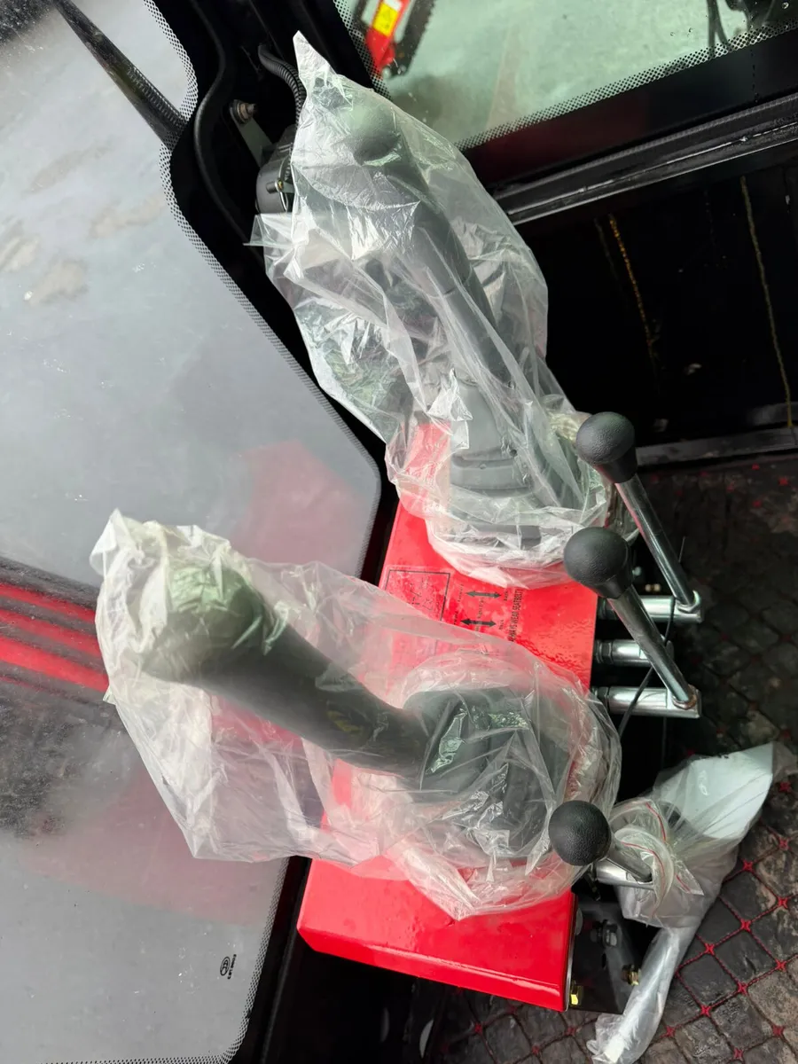 For Sale: Miva Mini Diggers - Image 3