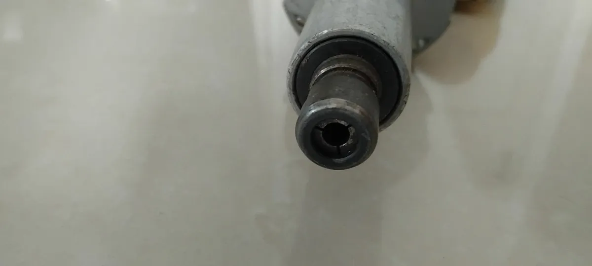 Bosch GGS 27 L Die Grinder 110v - Image 3