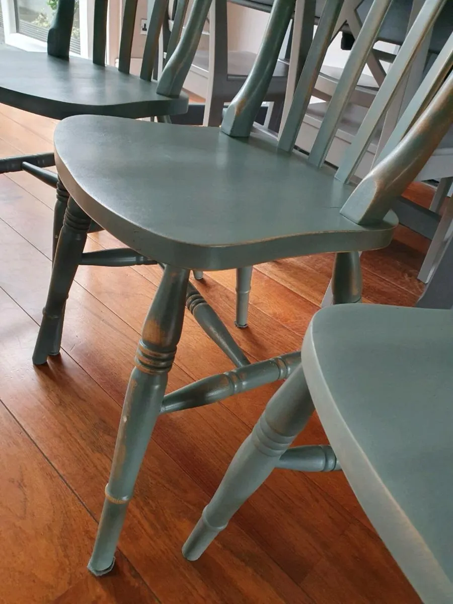 Set of 4 solid wood dining chai - Image 3