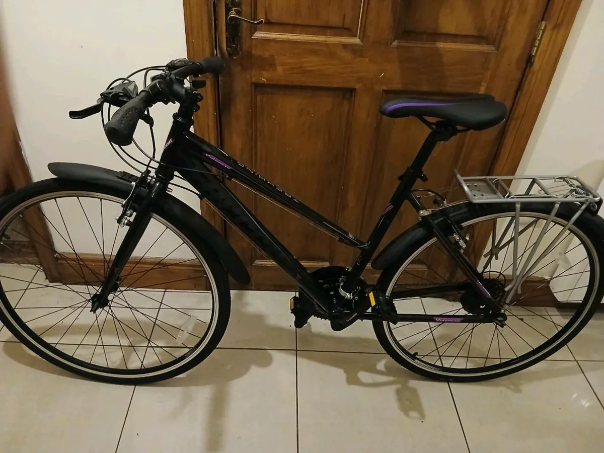 Ladies bicycle - Image 2