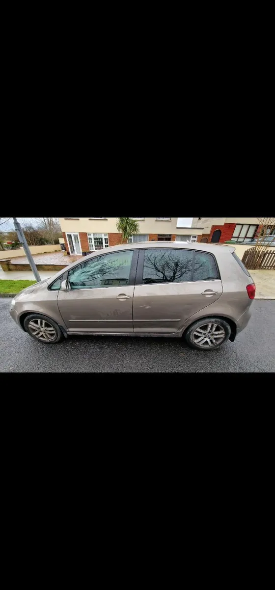 Volkswagen Golf 2012 - Image 2