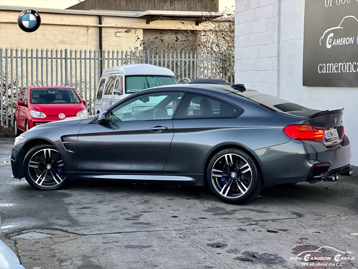 BMW M4 CARBON PERFORMANCE PACK 1ST EDITION - Image 4