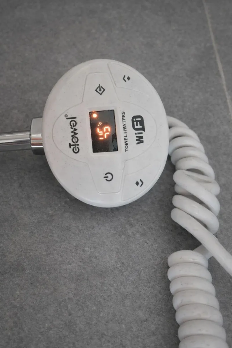 eTowel Electric Towel Warmers  Radiators - Image 4