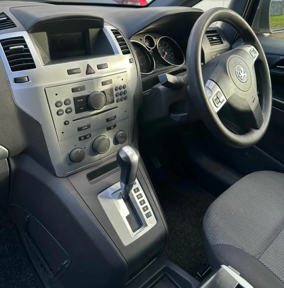 Vauxhall Zafira 2010 - Image 4