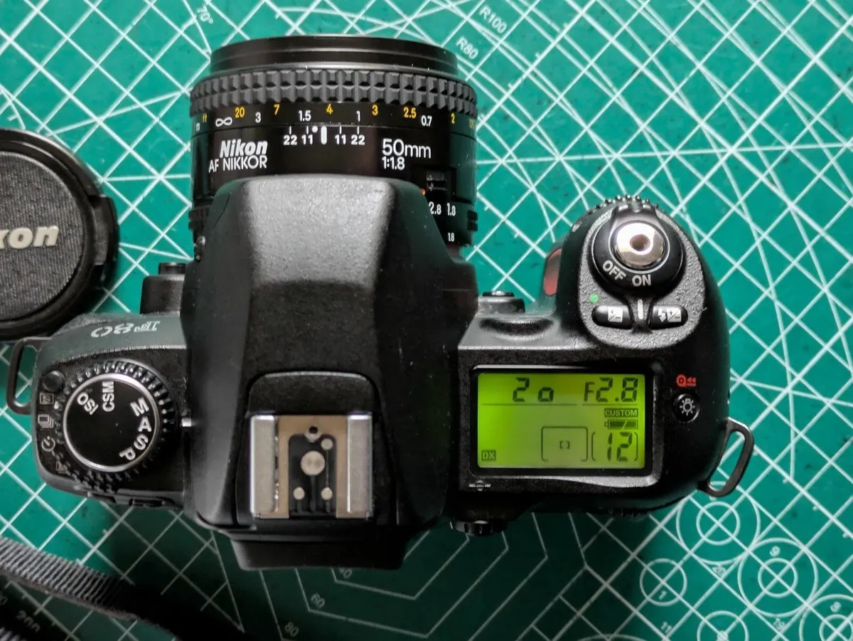 Nikon F80 - Image 3