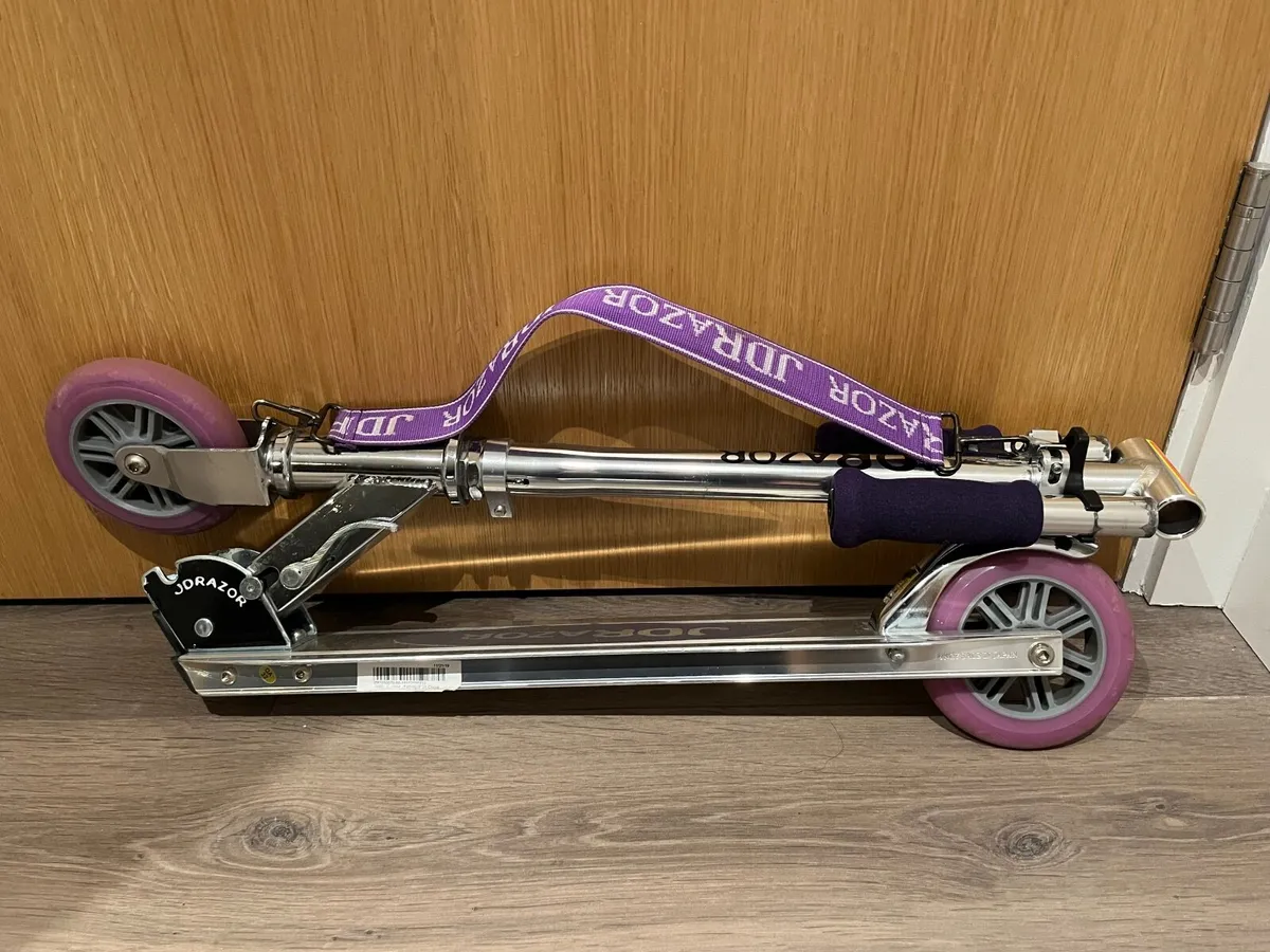 Razor Scooter - Image 4