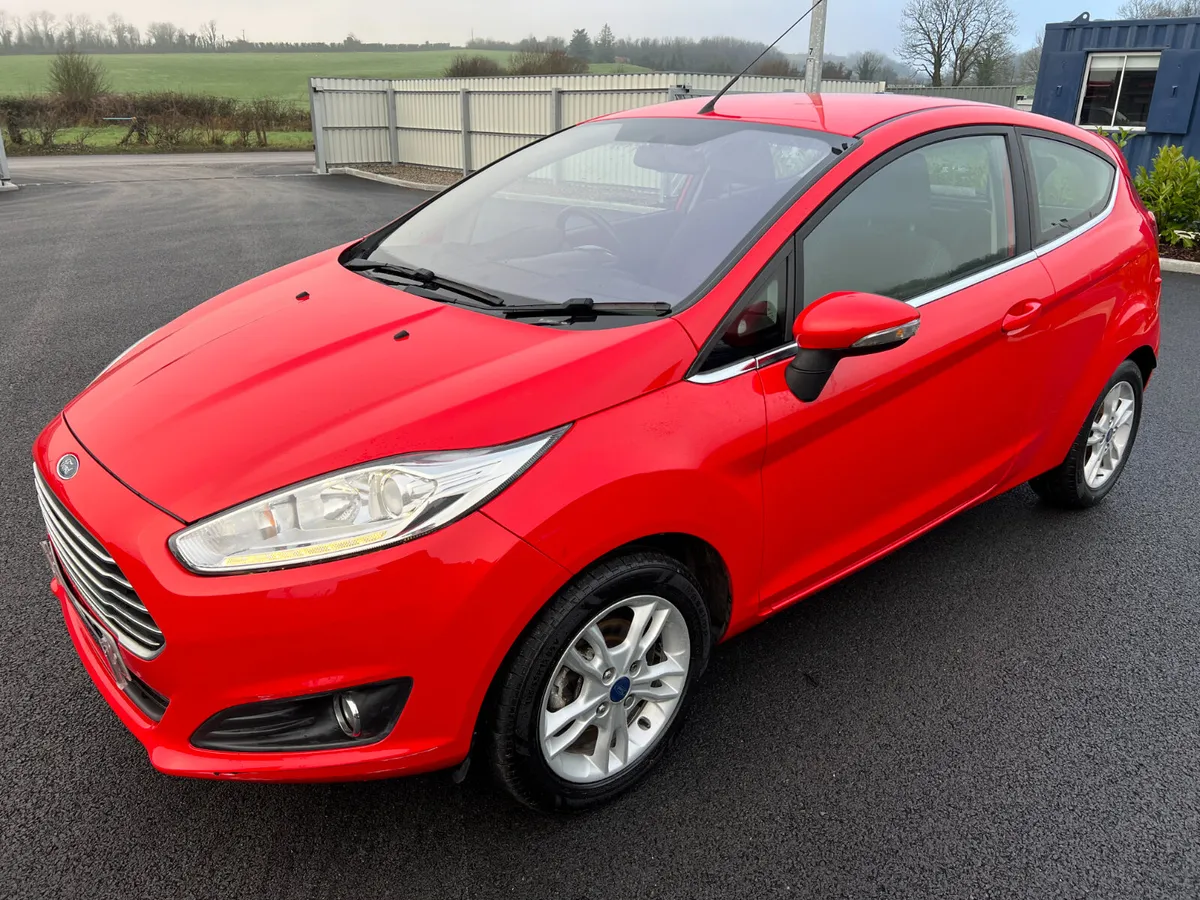 2016 Ford Fiesta Zetec 1.2 Petrol - Image 4