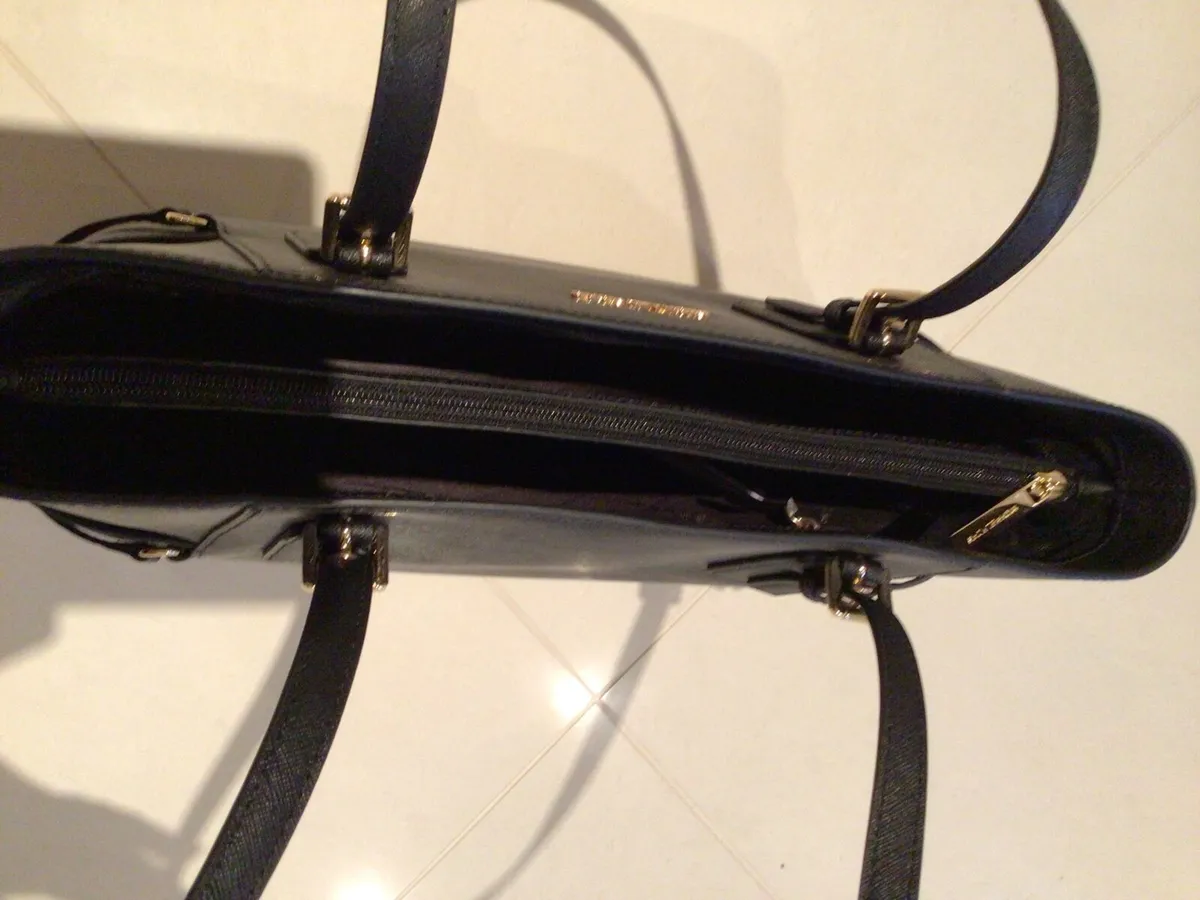 Michael Kors Handbag - New with tags - Image 4