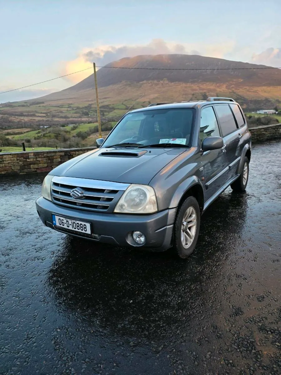 Suzuki Vitara XL7 - Image 2