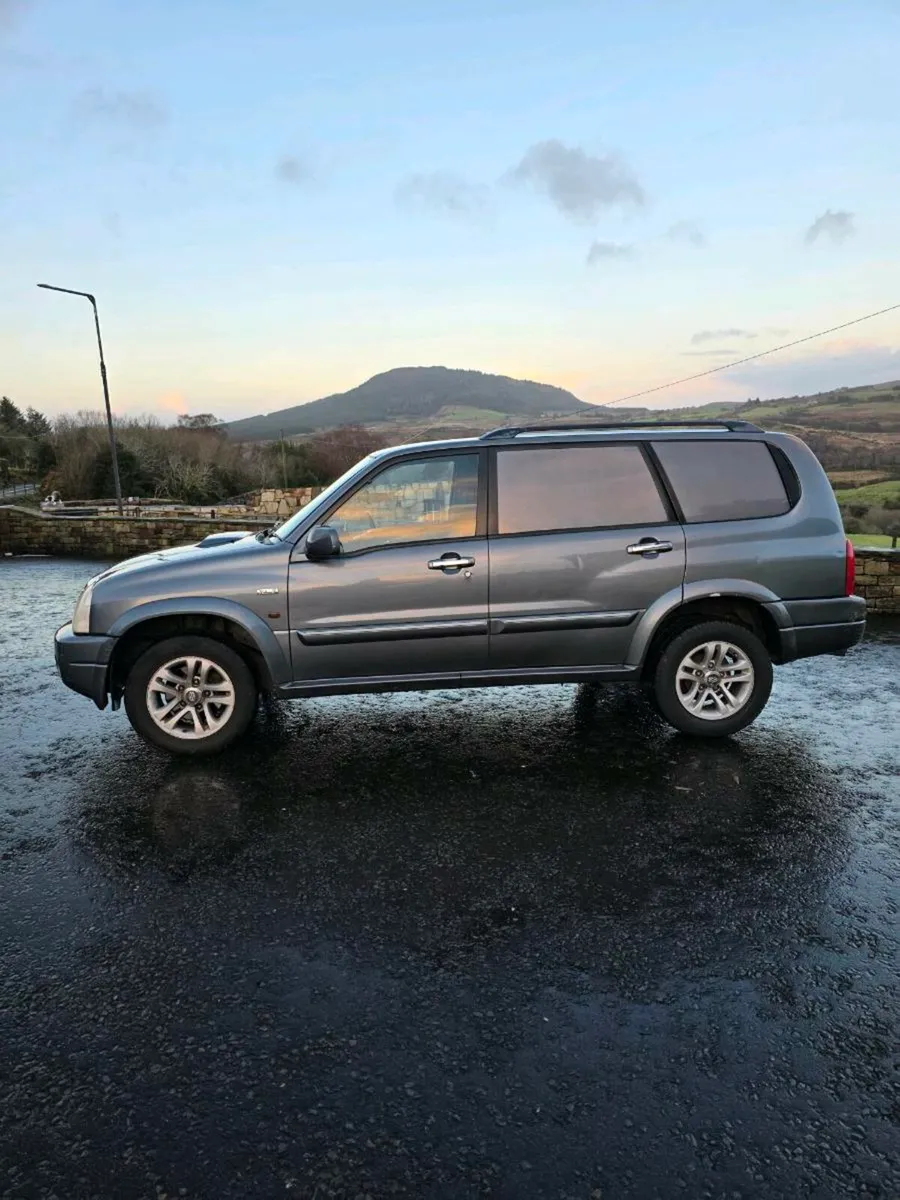 Suzuki Vitara XL7 - Image 3