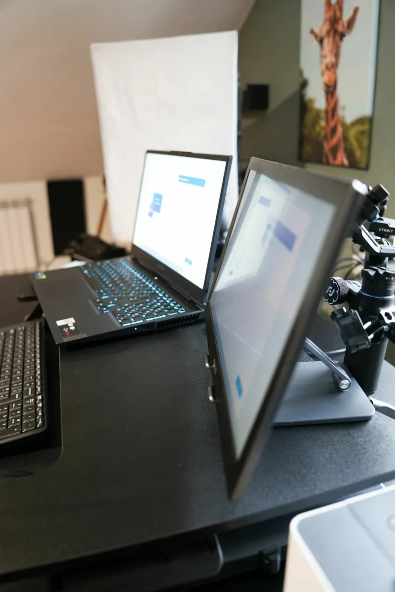 Gaming PC & Mobile Gaming Set-up - Image 4