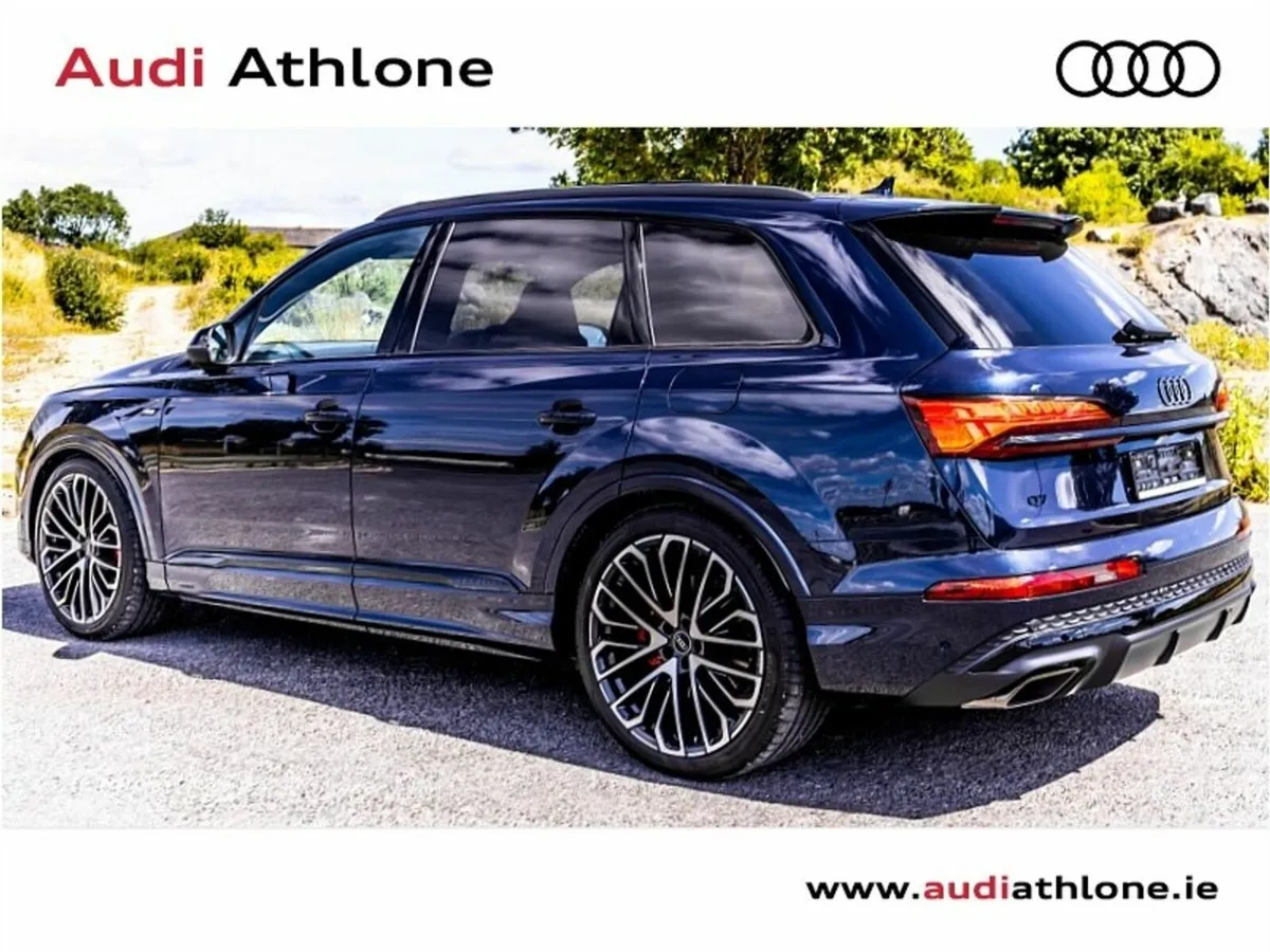 Audi Q7 3.0TFSIe 483BHP quattro Competition Tip-Tr - Image 3