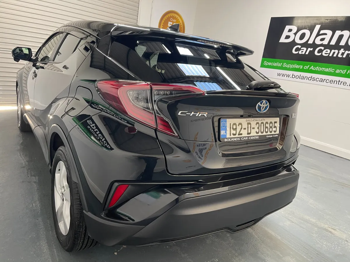 192 TOYOTA C-HR HYBRID 1.8 AUTOMATIC 5DR MODEL - Image 4