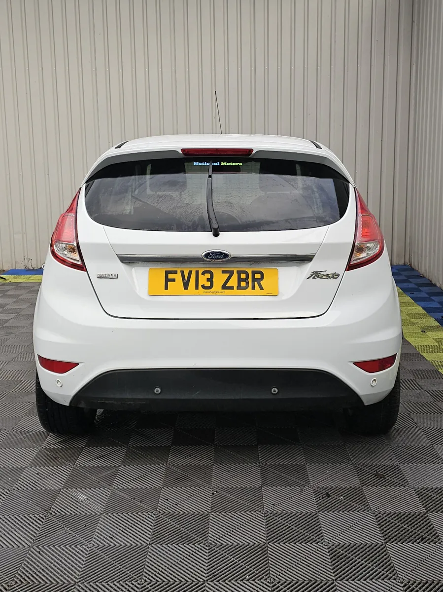 2013 Ford Fiesta 1.0 Petrol ZETEC - Image 4