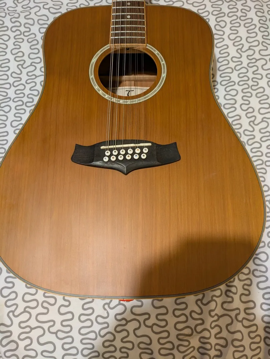 GUITAR - Image 1