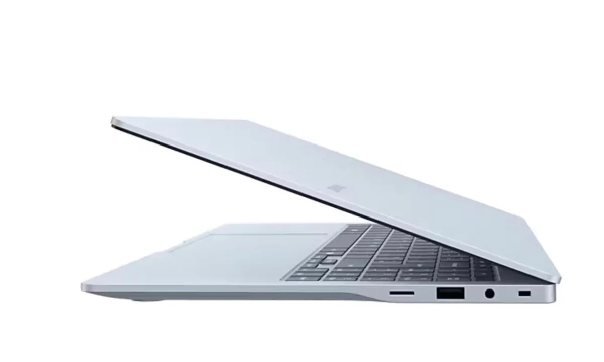 Brand new Samsung Galaxy Book4 16GB 256GB - Image 2