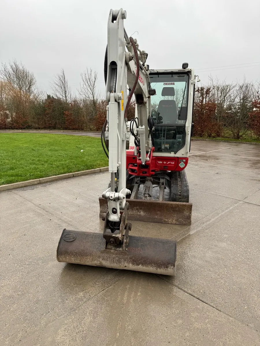 Takeuchi tb230 - Image 4