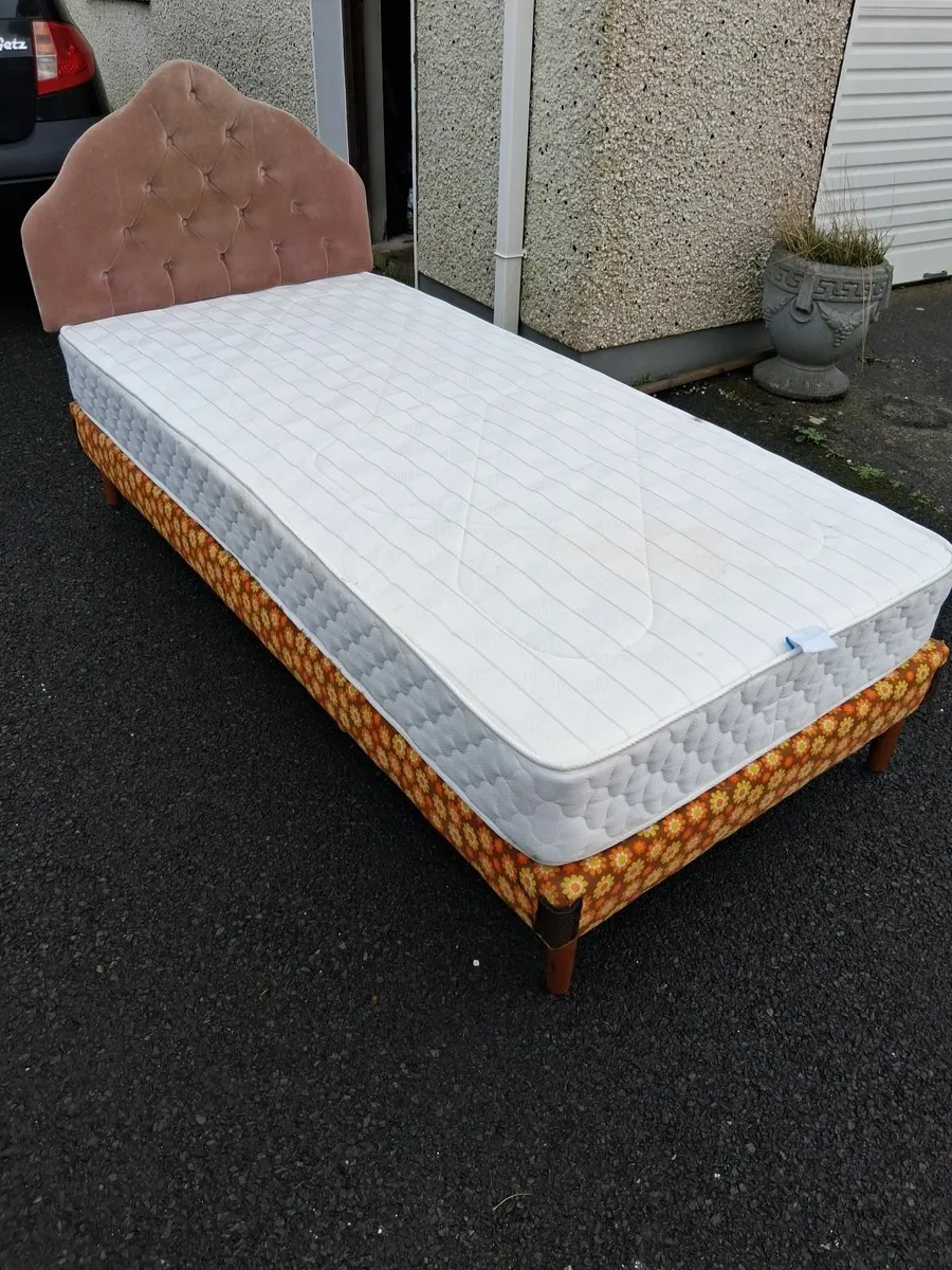 Single bed - Image 3