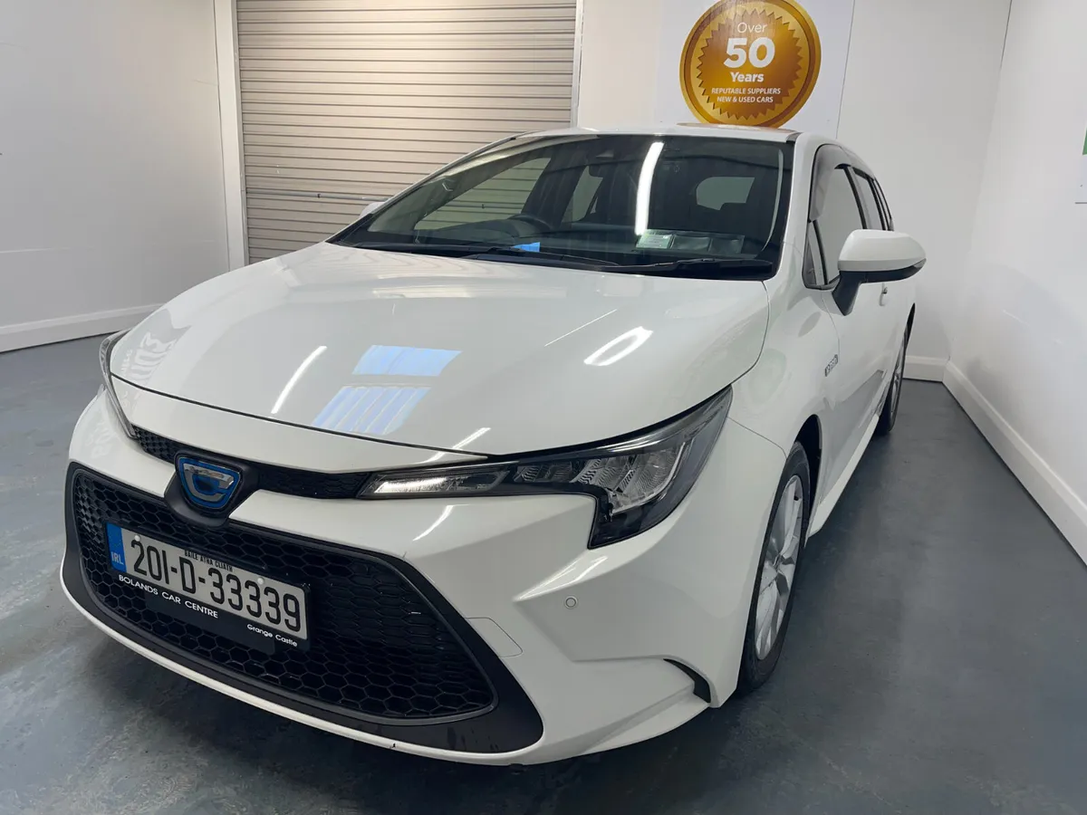 201 Toyota Corolla Hybrid 1.8 Automatic 5dr Tourer - Image 3