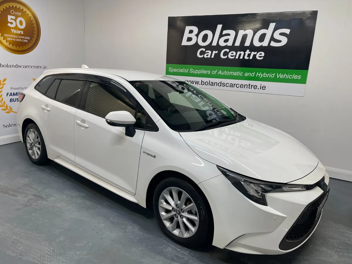 201 Toyota Corolla Hybrid 1.8 Automatic 5dr Tourer - Image 2