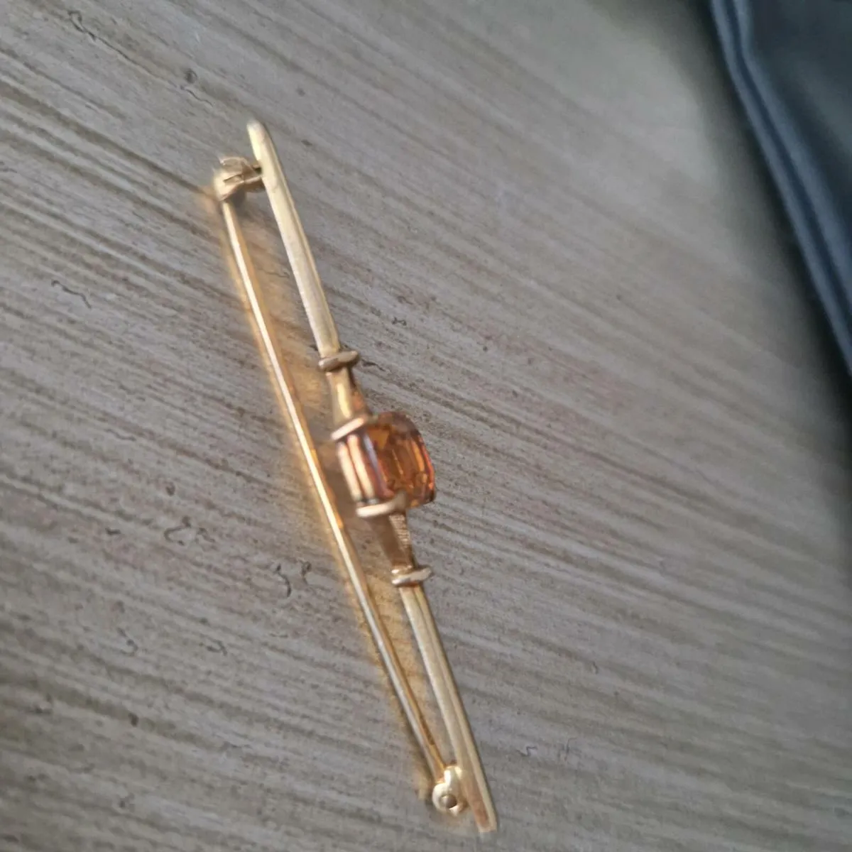 Gold Brooch - Image 1