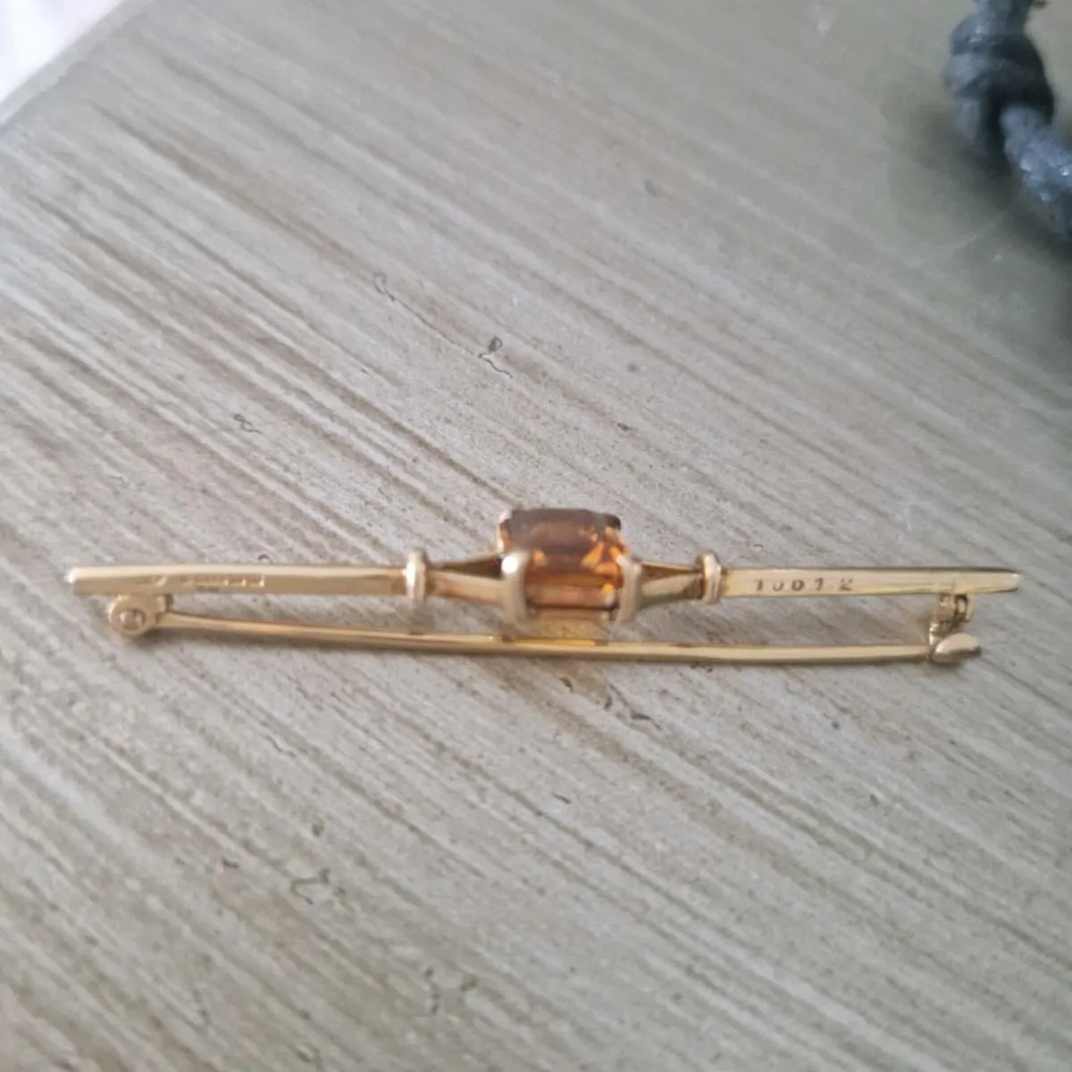 Gold Brooch - Image 2