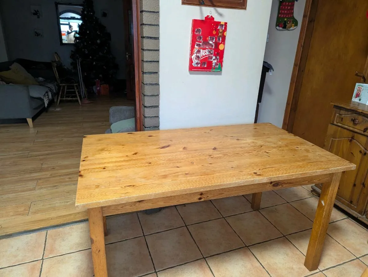 Kitchen table - Image 3