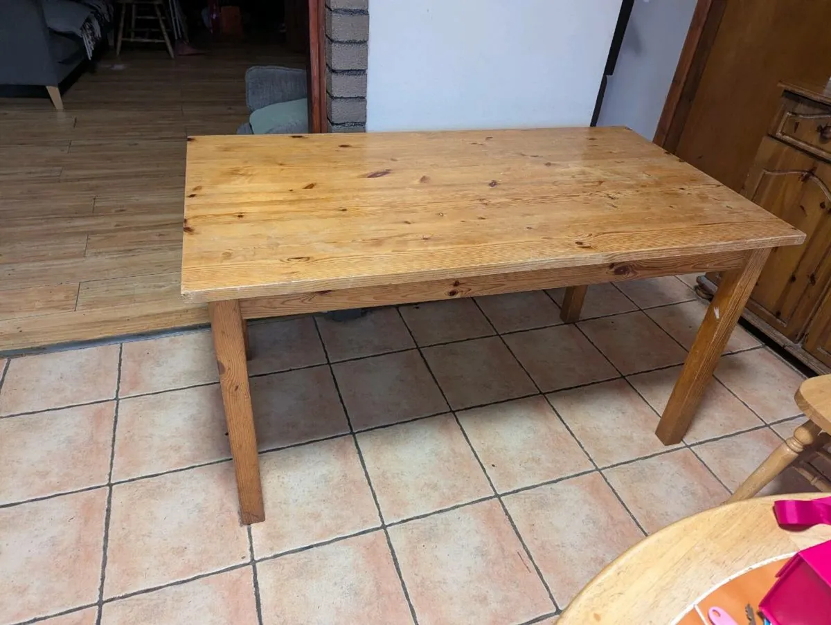 Kitchen table - Image 4