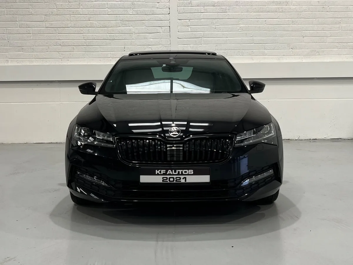 Skoda Superb Sportline 2.0TDI 150bhp 6 Speed Man - Image 2