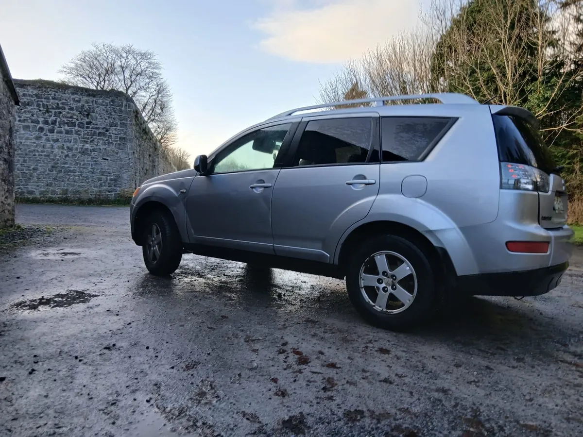 Mitsubishi Outlander - Image 3