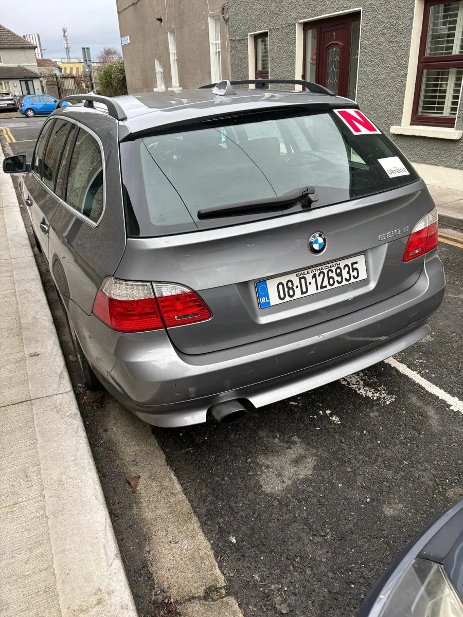 BMW 5-Series 2008 - Image 2