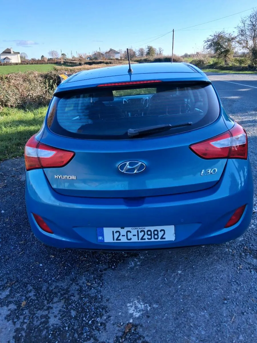 Hyundai Diesel taxed tested clean car €4,500 - Image 3