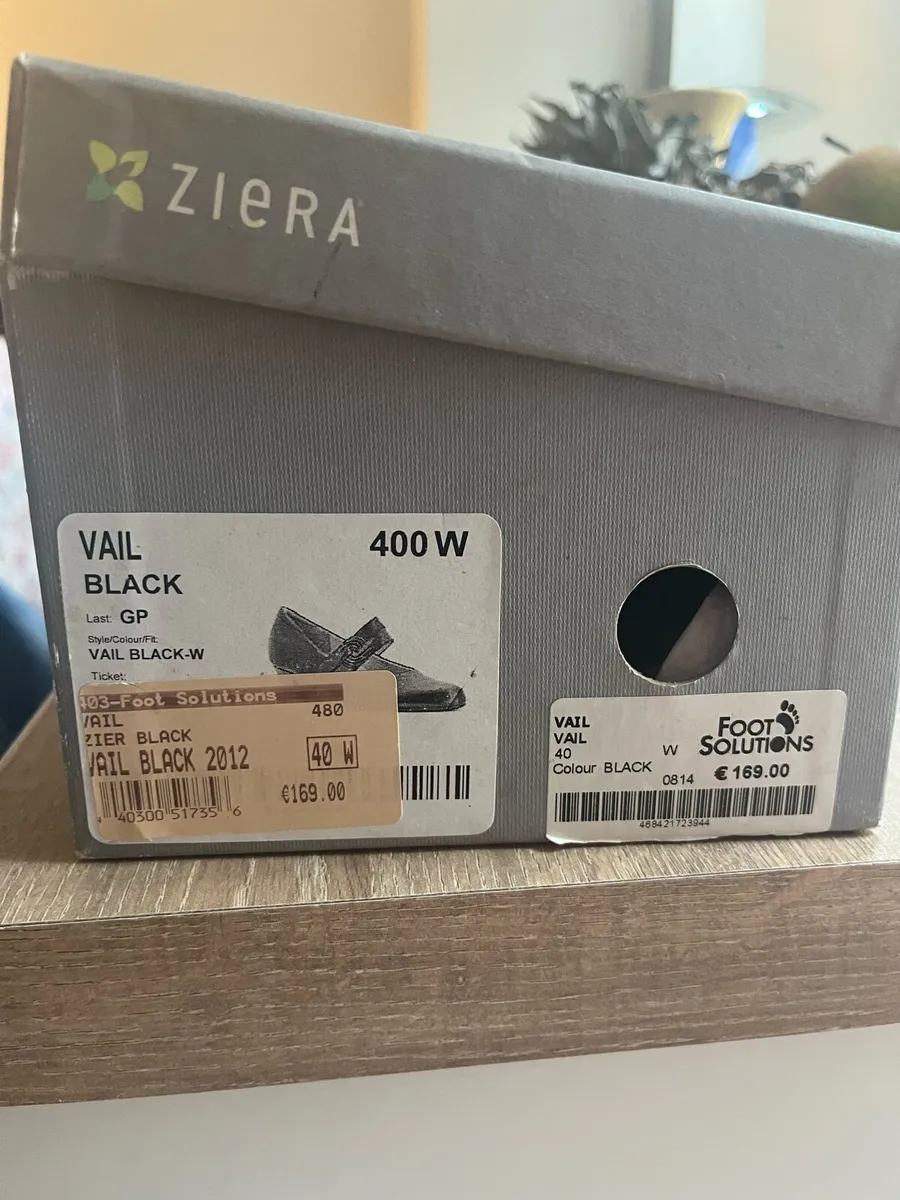 Black suede shoes - Image 2