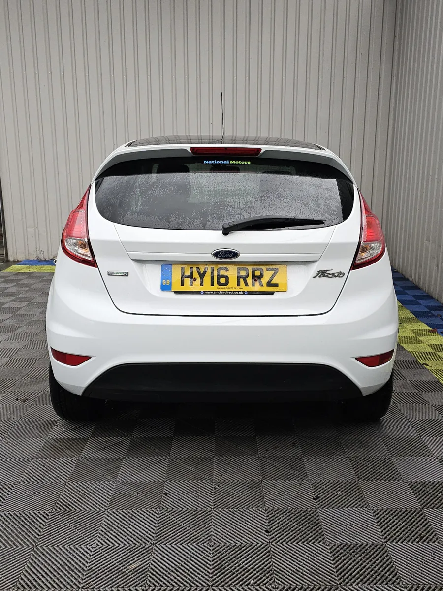 2016 Ford Fiesta 1.0 Petrol ZETEC - Image 4