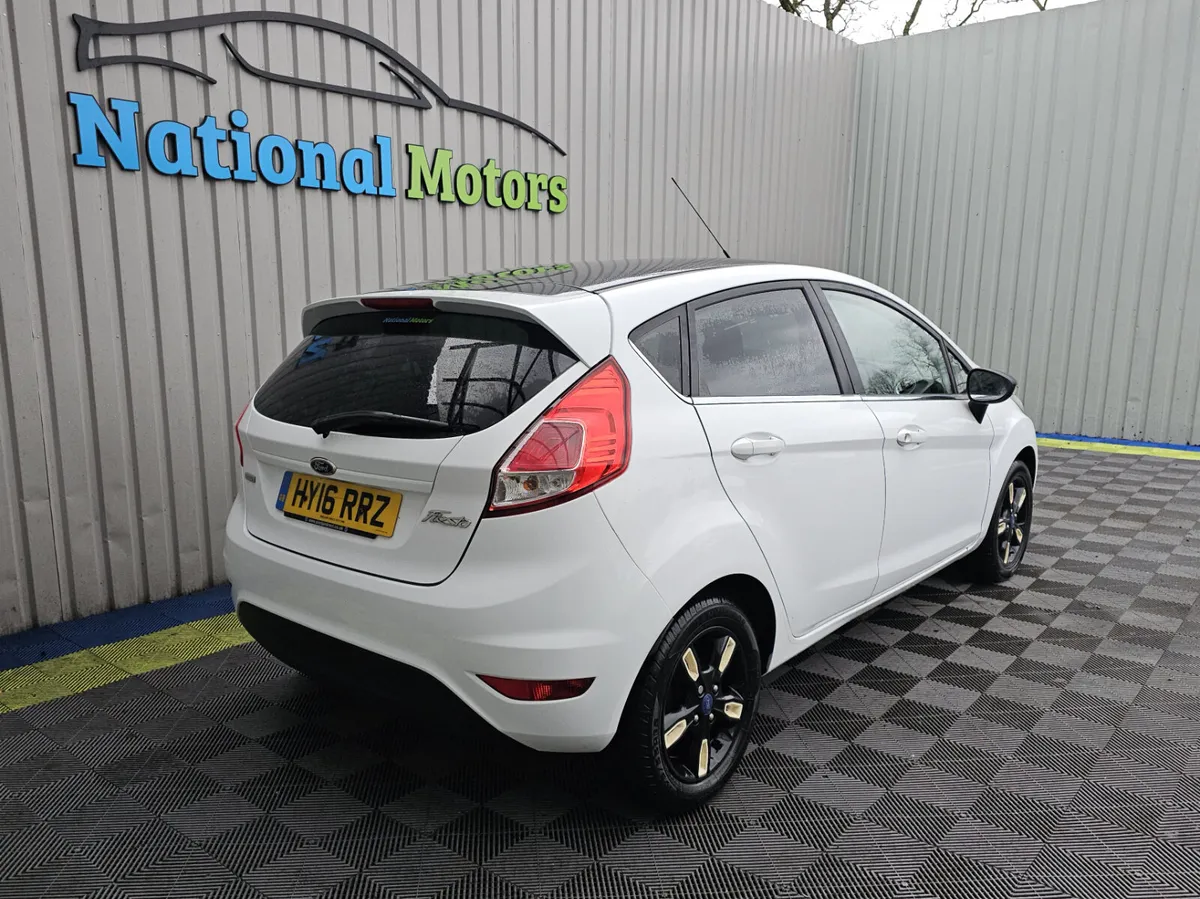2016 Ford Fiesta 1.0 Petrol ZETEC - Image 3