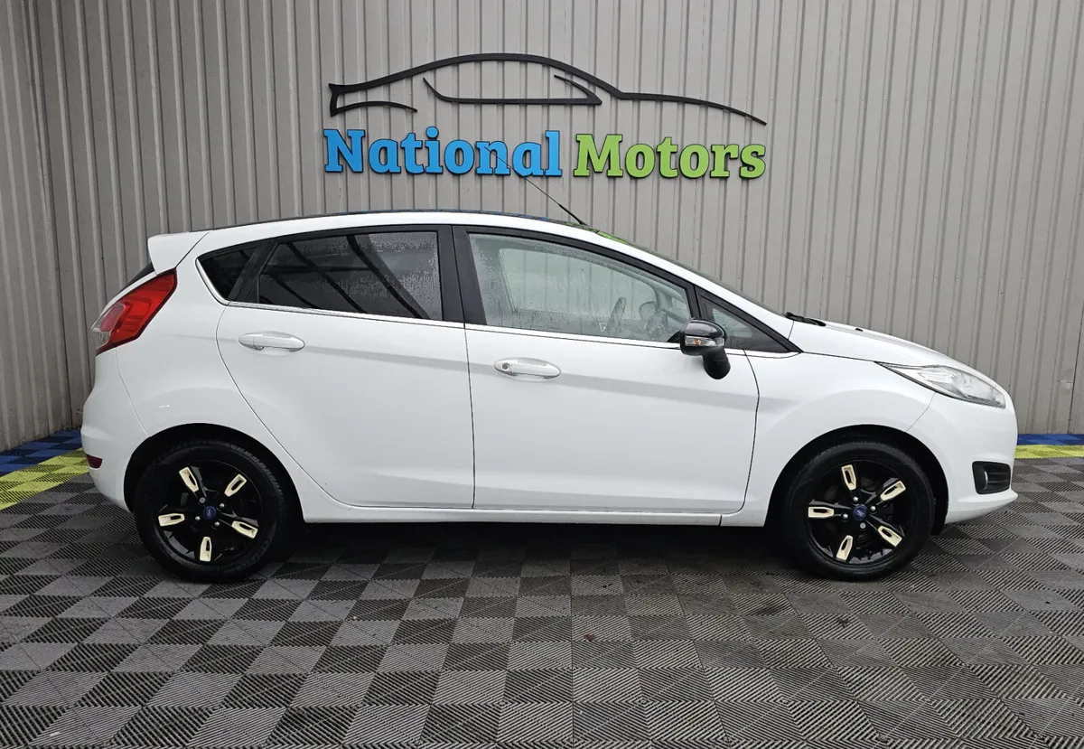 2016 Ford Fiesta 1.0 Petrol ZETEC - Image 2