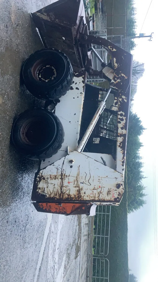 Bobcat 843 . - Image 2