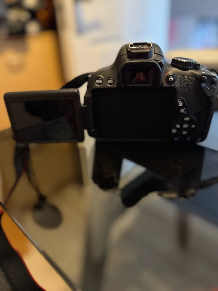 Canon Camera - Image 4