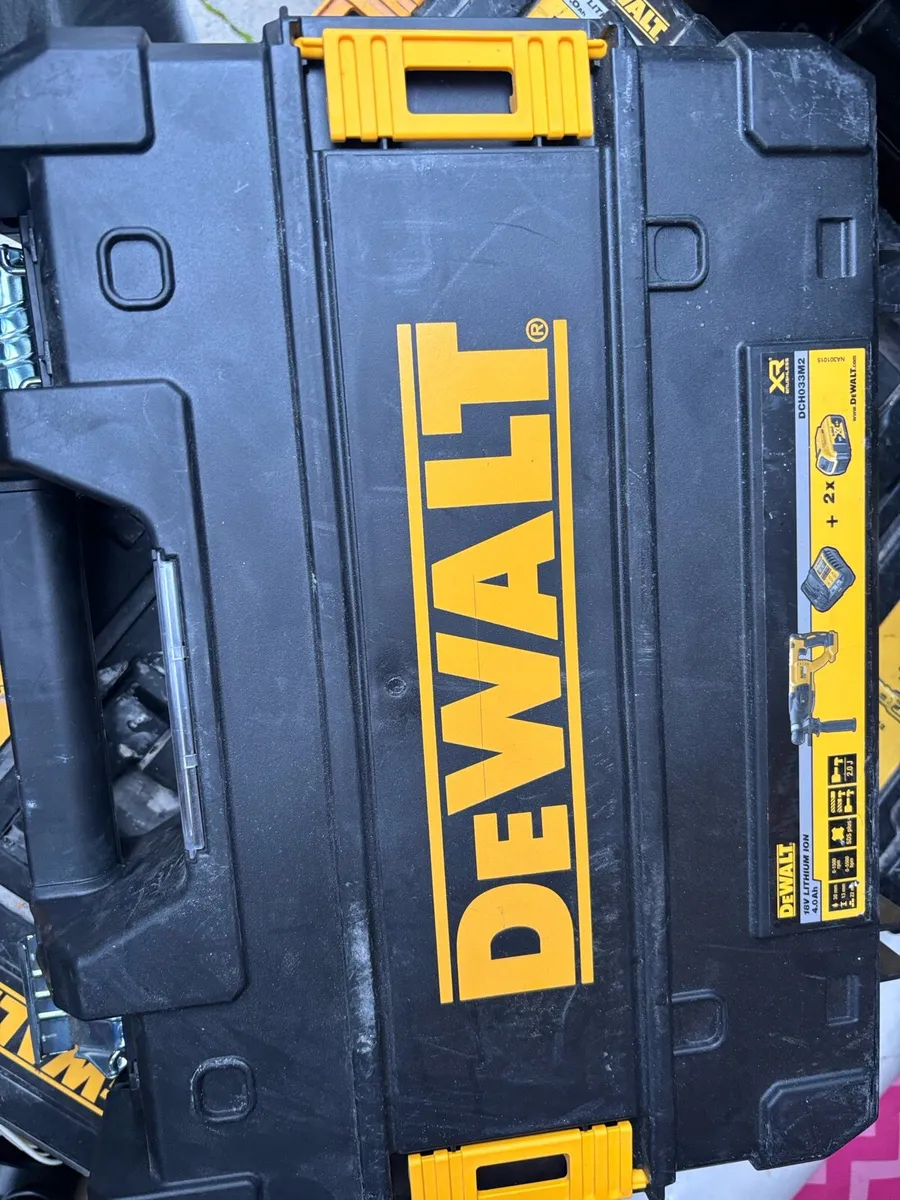 Dewalt sds drill - Image 3