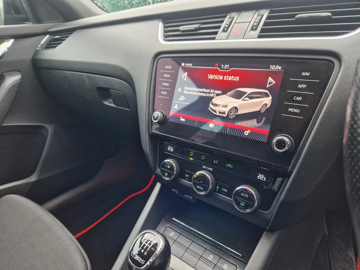 2017 (172 Face Lift) Skoda Octavia VRS Estate - Image 4