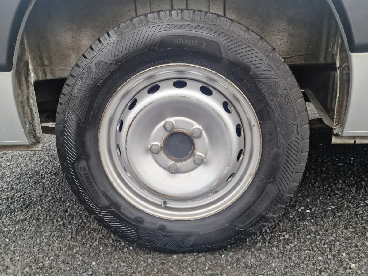 Opel Movano PNL Van-l1h2 FWD 3.5t-2.3 135 NO VAT * - Image 4