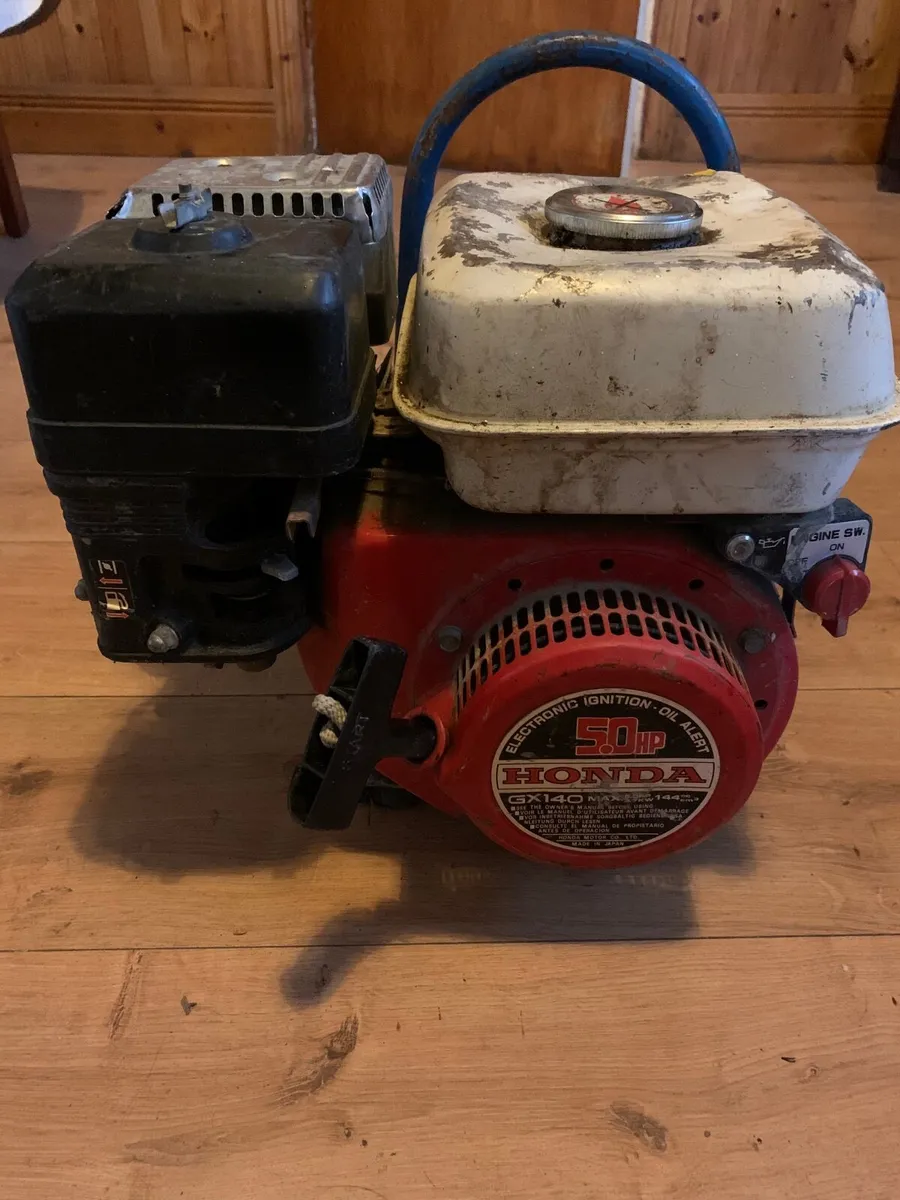 Petrol generator - Image 1