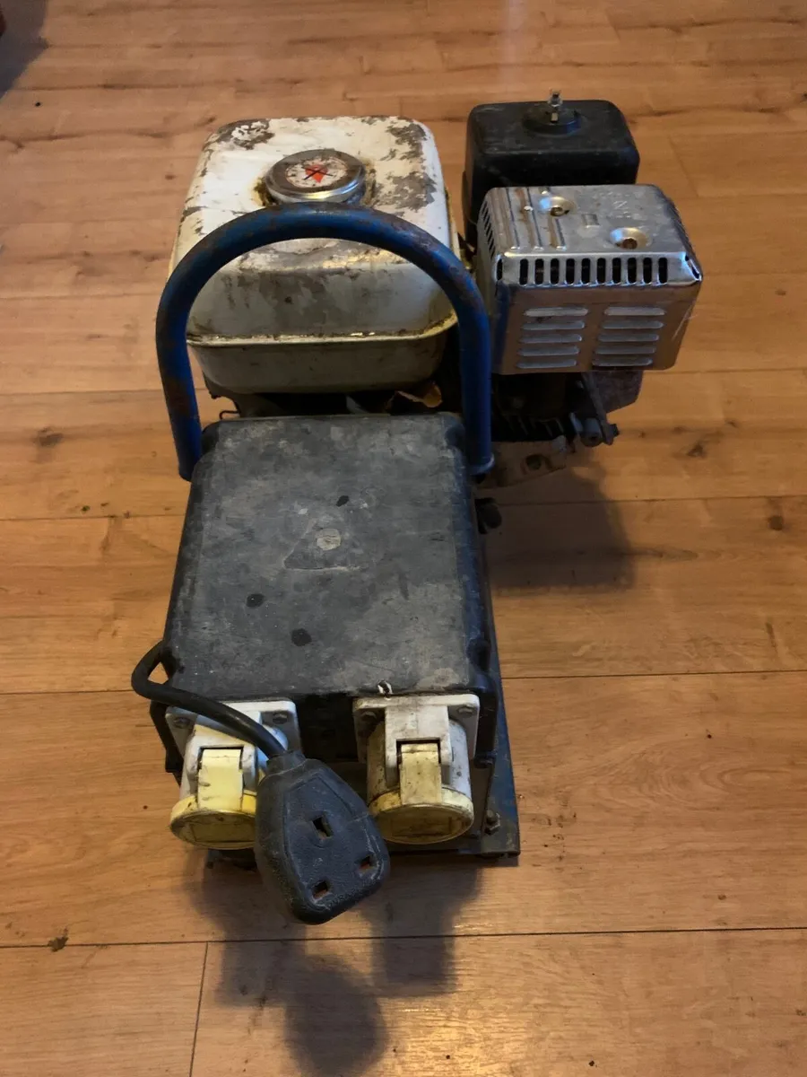 Petrol generator - Image 2